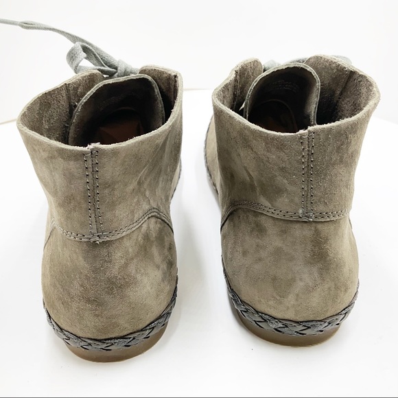 {Aetrex} Addison Suede Lace-Up Sneaker Booties - Picture 8 of 16